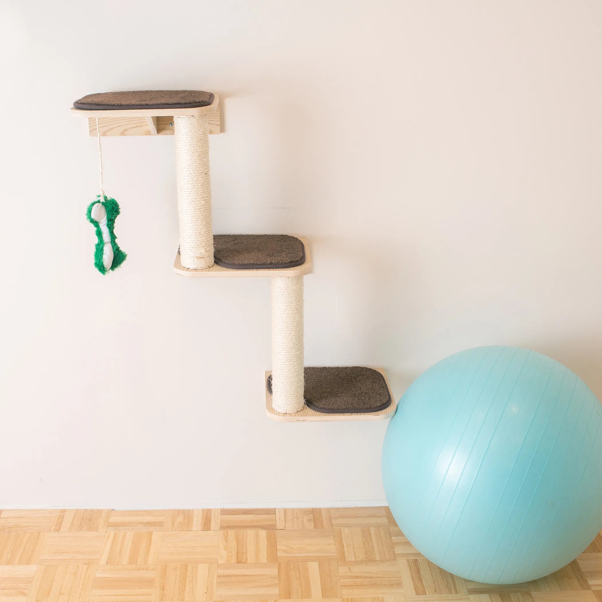 Armarkat Wall Series Cat Steps W1907C — Space-Saving Wall-Mounted Cat Climber
